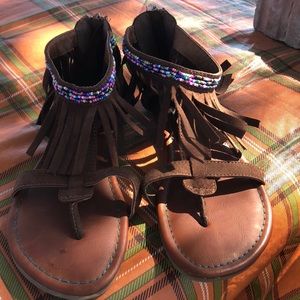 Sandals 🐴